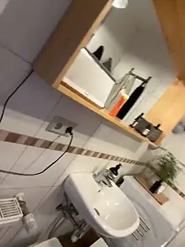 Snapshot of Jayjay1999x chatting on 01.06.25 Jayjay1999x online show from 01.06.25