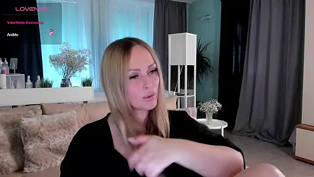 Libby Nora online show from 01.12.25