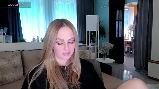 Libby Nora online show from 02.10.25