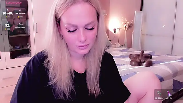 Libby Nora online show from 09.28.25