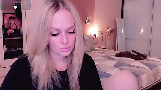 Libby Nora online show from 10.06.25