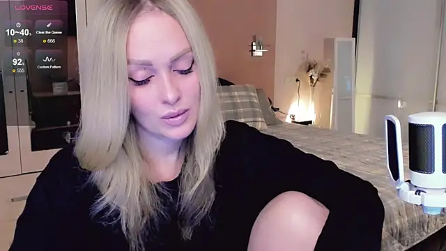 Libby Nora online show from 11.11.25