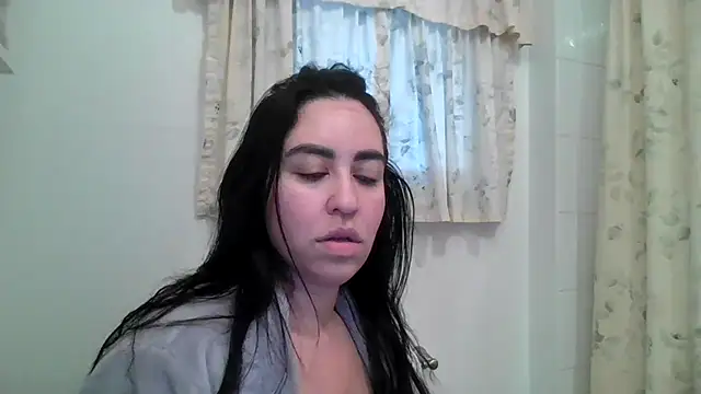 Snapshot of WetFlower69 chatting on 06.18.26 WetFlower69 online show from 06.18.26