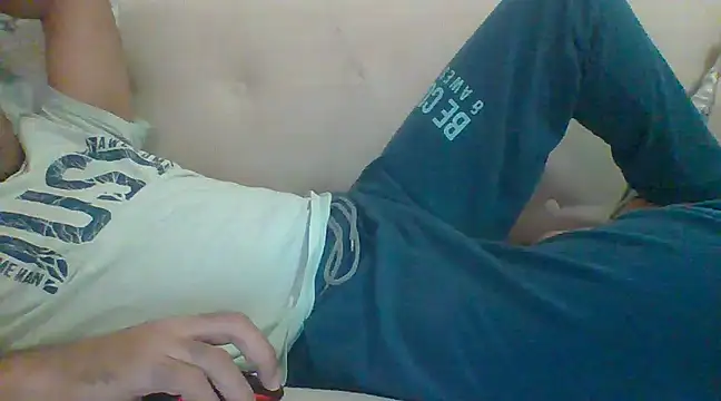 Snapshot of egyman2017 chatting on 12.20.24 egyman2017 online show from 12.20.24