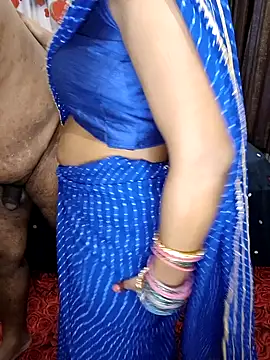 Snapshot of INDIANDESIMATURE chatting on 12.13.24 INDIANDESIMATURE online show from 12.13.24