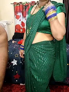 Snapshot of INDIANDESIMATURE chatting on 01.24.25 INDIANDESIMATURE online show from 01.24.25