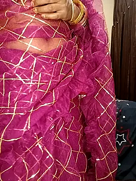 Snapshot of INDIANDESIMATURE chatting on 02.08.25 INDIANDESIMATURE online show from 02.08.25