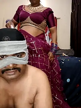 Snapshot of INDIANDESIMATURE chatting on 02.25.25 INDIANDESIMATURE online show from 02.25.25