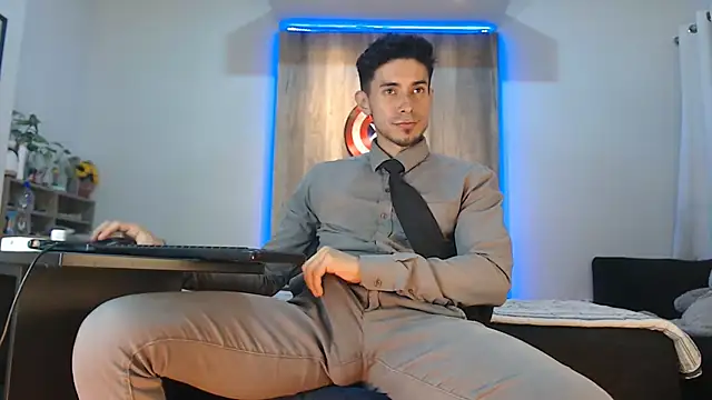 Snapshot of Andrew_4_ chatting on 11.09.25 Andrew 4 online show from 11.09.25