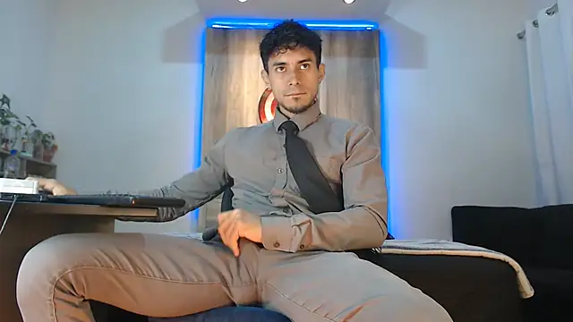 Snapshot of Andrew_4_ chatting on 11.14.25 Andrew 4 online show from 11.14.25