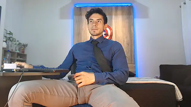 Snapshot of Andrew_4_ chatting on 11.29.25 Andrew 4 online show from 11.29.25