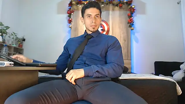 Snapshot of Andrew_4_ chatting on 12.16.25 Andrew 4 online show from 12.16.25