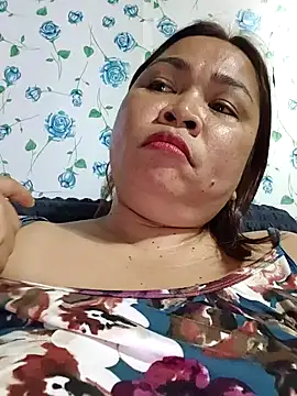 XXLorie 02 online show from 03.08.26