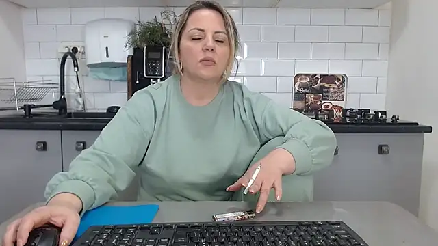 erikaerika online show from 01.19.25