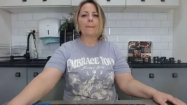 erikaerika online show from 01.20.25