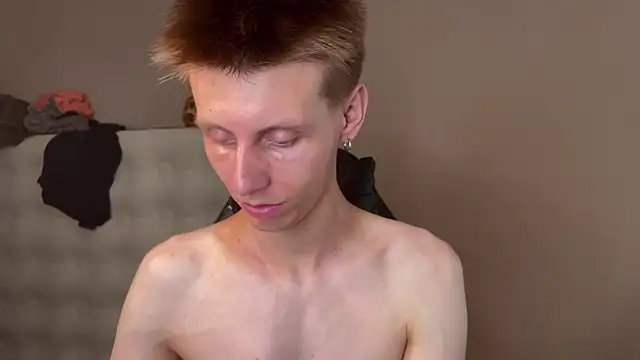 Snapshot of vladdymeow chatting on 02.04.25 vladdymeow online show from 02.04.25