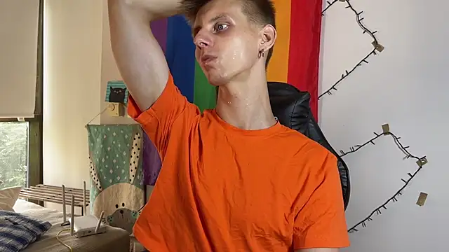 Snapshot of vladdymeow chatting on 03.22.25 vladdymeow online show from 03.22.25