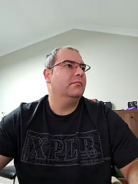 Andrew1900529 online show from 11.03.25