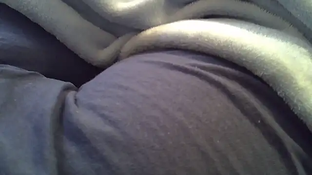 Snapshot of perescam chatting on 05.21.26 perescam online show from 05.21.26