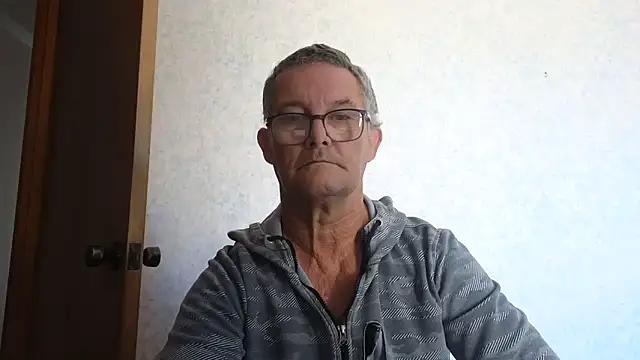 Snapshot of bigballnz chatting on 03.04.25 bigballnz online show from 03.04.25