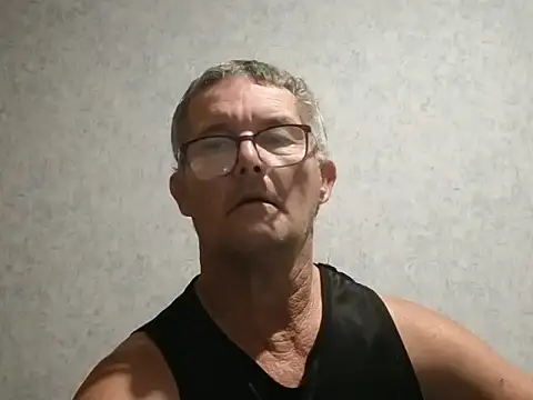 Snapshot of bigballnz chatting on 03.09.25 bigballnz online show from 03.09.25