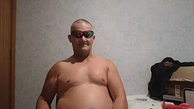 Snapshot of bigballnz chatting on 03.16.25 bigballnz online show from 03.16.25