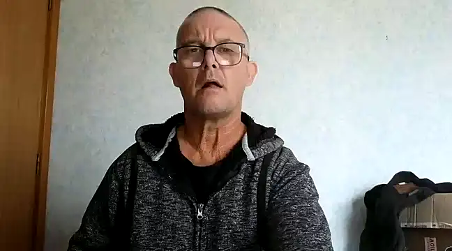 Snapshot of bigballnz chatting on 03.17.25 bigballnz online show from 03.17.25