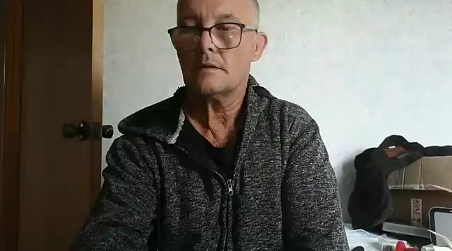 Snapshot of bigballnz chatting on 03.18.25 bigballnz online show from 03.18.25