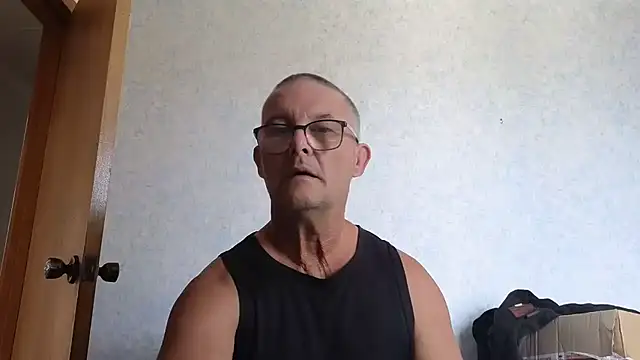 Snapshot of bigballnz chatting on 03.22.25 bigballnz online show from 03.22.25