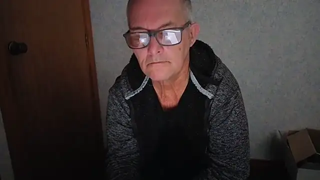 Snapshot of bigballnz chatting on 07.18.26 bigballnz online show from 07.18.26
