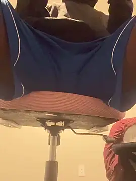 Snapshot of blue5455 chatting on 01.21.25 blue5455 online show from 01.21.25