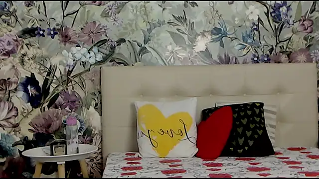 RoseDiamond06 online show from 01.25.25