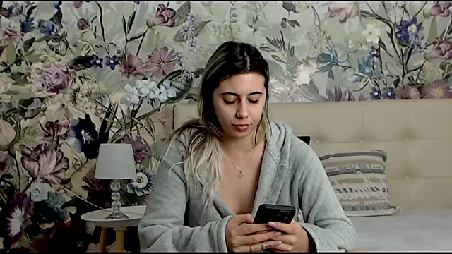 RoseDiamond06 online show from 02.26.25