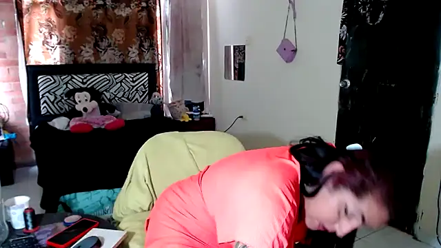 Sashaferrari2000 online show from 03.15.25