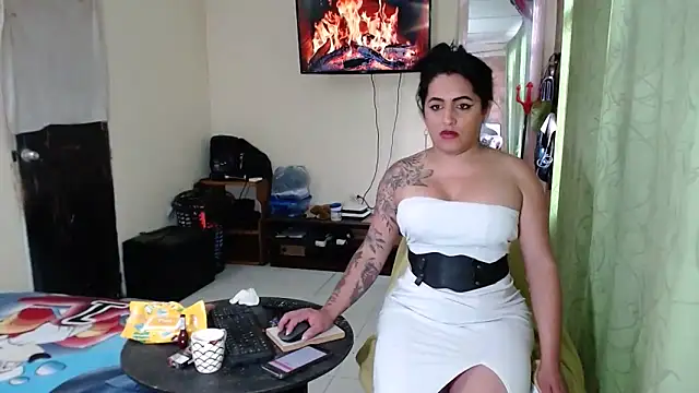 Sashaferrari2000 online show from 04.18.26