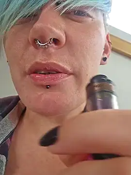 PinkTheHawk online show from 12.25.24