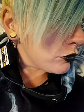 PinkTheHawk online show from 01.10.25