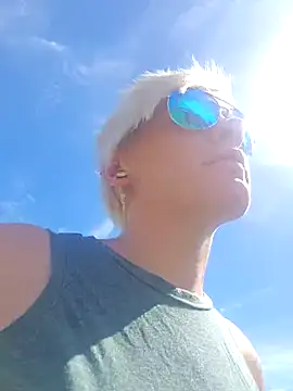 PinkTheHawk online show from 03.13.25