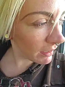 PinkTheHawk online show from 03.21.25