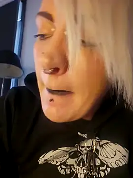 PinkTheHawk online show from 09.28.25