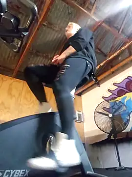 PinkTheHawk online show from 11.23.25