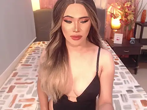 Snapshot of MistressAthalia chatting on 09.19.25 MistressAthalia online show from 09.19.25