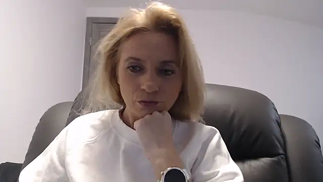 MysticCreature online show from 01.06.25