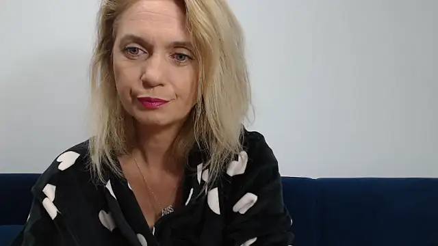 MysticCreature online show from 09.11.25