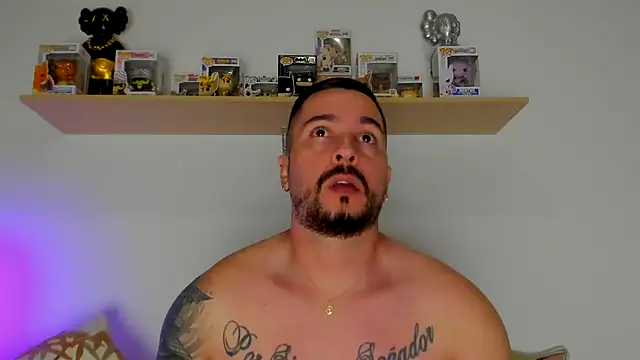 Snapshot of camilo_restrepo21 chatting on 12.03.25 camilo restrepo21 online show from 12.03.25