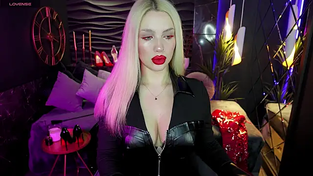 MistressDarsy online show from 12.22.24