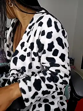 Snapshot of sandylau chatting on 02.23.25 sandylau online show from 02.23.25