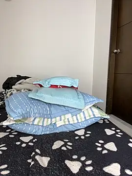 Snapshot of sandylau chatting on 10.16.25 sandylau online show from 10.16.25