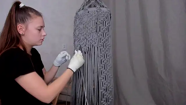 why again me online show from 03.06.25