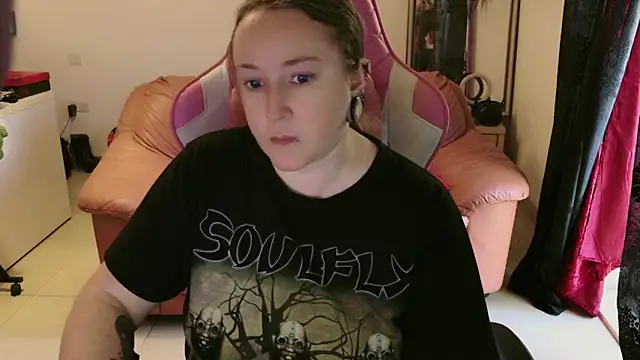 kisicaxx online show from 01.26.25